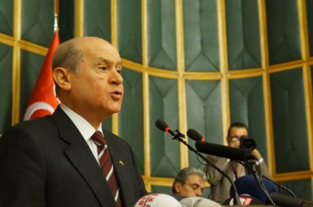 Bahçeli: İmralı canisiyle yapılan görüşmelerde, ihanete TBMM alet ediliyor