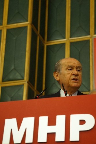 Bahçeli: Milletin mağlup ettiği güçler yeni bir Damat Ferit simasını buldu