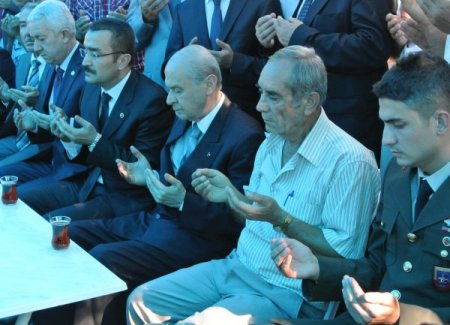 Bahçeli Osmaniye'de Şehit Ailelerini Ziyaret Etti