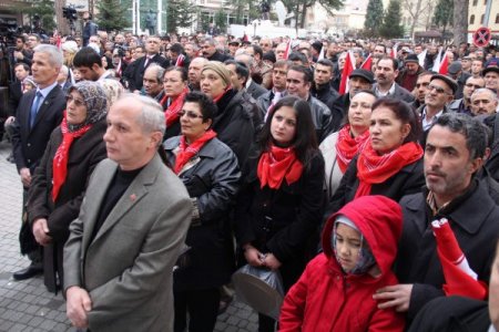 Bahçeli: PKK merdiven tırmanırken, Türkiye basamak basamak aşağı iniyor