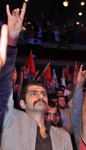 Bahçeli: Türk-Kürt kavgası çıkarmaya çalışanlar devrede