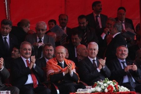 Bahçeli: Türk milleti birlikte yaşama tercihinden kopmayacaktır