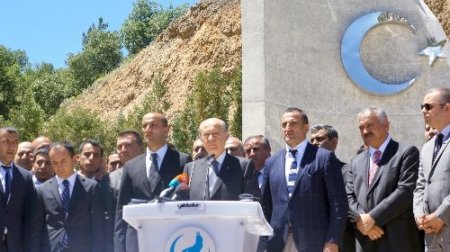 Bahçeli: Türk milletinin bünyesinde gedik açmaya çalışanlara engel olacağız