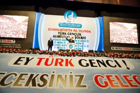 Bahçeli: Yabancı sefirler, çarşaf çarşaf mülakatlarla içişlerimize karışmakta