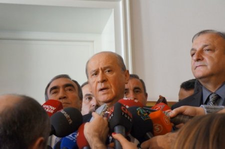 Bahçeli: Yeni anayasa çalışmalarında süreç tıkanırsa Türkiye'ye yazık olur