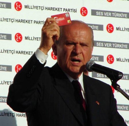 Bahçeli: Yüce Divan'a Gönderirler Diye Bozkurtlara Saldırıyorsun