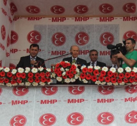 Bahçeli'den Başbakan'a: Neyin müzakeresini yapıyorsun