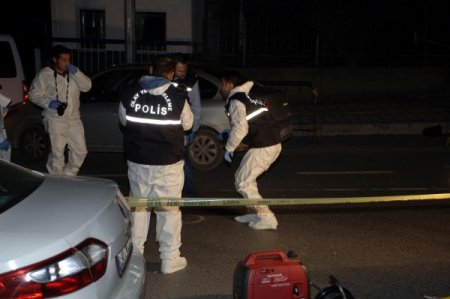 Bahçelievler'de karakola atılan bombalardan biri patlamamış halde bulundu