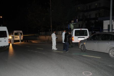 Bahçelievler'de karakola atılan bombalardan biri patlamamış halde bulundu