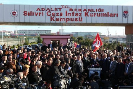 Bahçeli'nin Başbuğ ziyaretinden objektiflere yansıyanlar