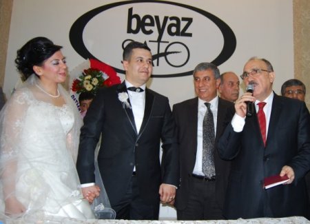 Bakan Atalay, Batman’da Nikah Şahitliği Yaptı