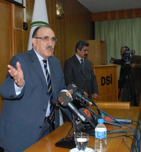 Bakan Atalay: Türkiye Ayağındaki Ermeni Sorunu Ve Terör Prangasından Kurtulacak