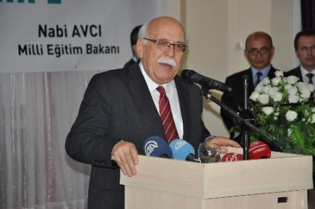 Bakan Avcı, 81 ilden öğretmenlerle bir araya geldi