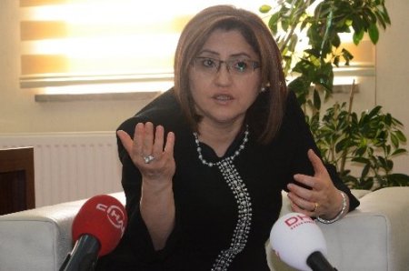 Bakan Avcı: Devlet okullarında da veliler ittifak sağlarsa forma giyilebilir