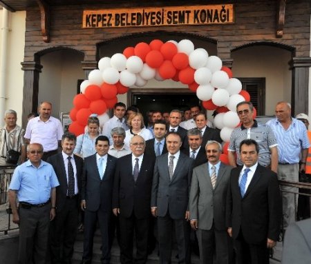 Bakan Avcı hayırseverlerin yaptırdığı okulları açtı