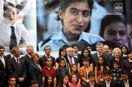 Bakan Avcı: Yoksun kalmak kız çocuklarını istismara maruz bırakıyor