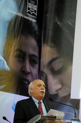 Bakan Avcı: Yoksun kalmak kız çocuklarını istismara maruz bırakıyor