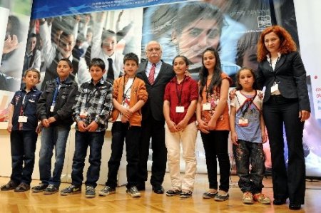 Bakan Avcı: Yoksun kalmak kız çocuklarını istismara maruz bırakıyor