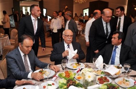 Bakan Avcı’dan hayırseverlere: Bakanlığın yaptığından fazlasını gönüllü yaptınız