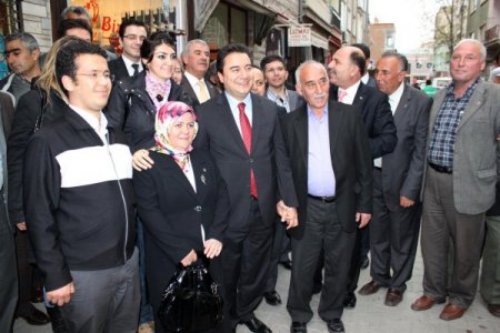 Bakan Babacan:chp Ve Mhp'nin Ülkeye Ne Hizmetleri Olmuş Söylesinler