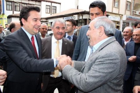 Bakan Babacan:chp Ve Mhp'nin Ülkeye Ne Hizmetleri Olmuş Söylesinler