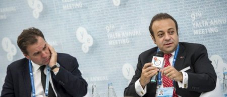 Bakan Bağış, Avrupa’nın geleceğini Kırım’da anlattı