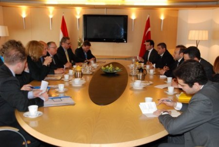 Bakan Bağış, Hollanda Dışişleri Bakanı Rosenthal İle Görüştü