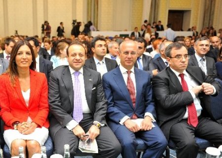 Bakan Bağış: Teröre harcanan 350 milyar dolara 350 boğaz köprüsü yapılırdı