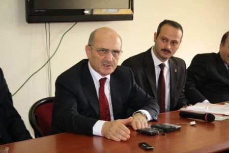 Bakan Bayraktar, Toplantıyı Yarıda Bırakarak Trabzon’ Daki Kaza Yerine Gitti