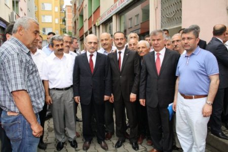 Bakan Bayraktar, Toplantıyı Yarıda Bırakarak Trabzon’ Daki Kaza Yerine Gitti