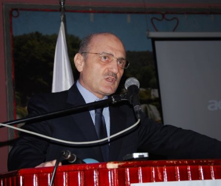 Bakan Bayraktar: Bizim davamız kutsal bir davadır