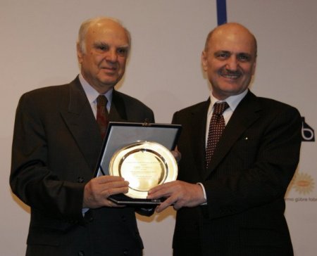 Bakan Bayraktar: Çevre duyarlığı ülkelerin kalkınma ivmesini engellememeli