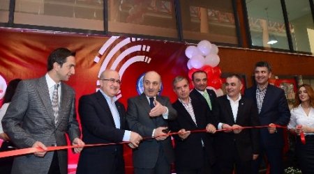 Bakan Bayraktar: İletişim ve dijital ortamda avantajlı konuma sahibiz