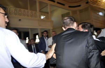 Bakan Bayraktar’a ‘kentsel Dönüşüm’ Protestosu