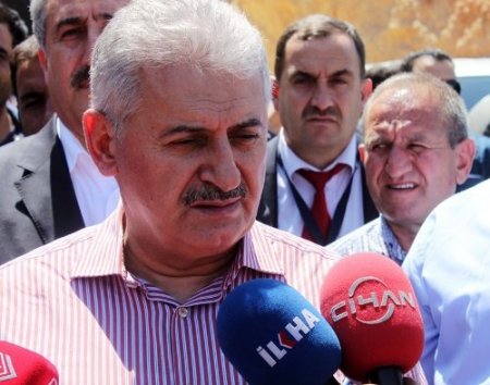 Bakan Binali Yıldırım, Cudi Dağı’na çıkan ilk bakan oldu