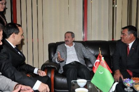 Bakan Çağlayan, Aşkabat'a Geldi