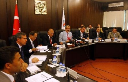 Bakan Çağlayan, Makine İhracatçılarıyla Buluştu