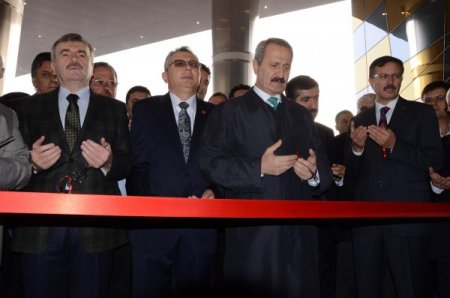 Bakan Çağlayan: Bize hasta diyen ülkeler, şimdi oksijen çadırında