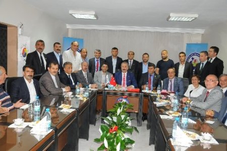 Bakan Çağlayan: Her zaman Muş’un ve Muşlunun emrindeyim