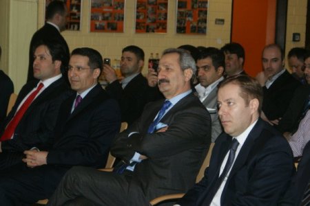 Bakan Çağlayan: Türkler Asimile Olmadan Eşit Haklara Sahip Olmalı