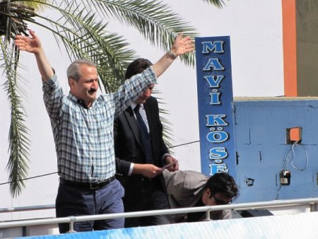 Bakan Çağlayan:bu Millete Yanlış Yapanın Fitil Fitil Burnundan Getiririz