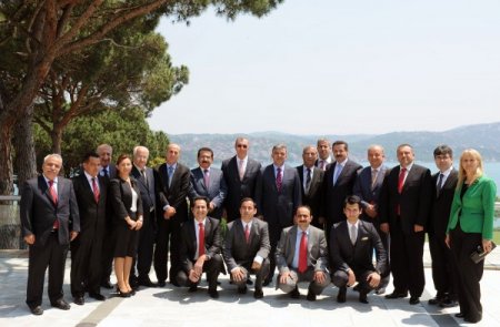 Bakan Çelik, Cumhurbaşkanı Gül’e ‘zülfikar’ Hediye Etti