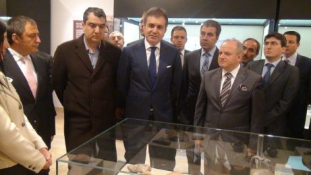 Bakan Çelik, Kalehöyük Arkeoloji Müzesi'ni ziyaret etti