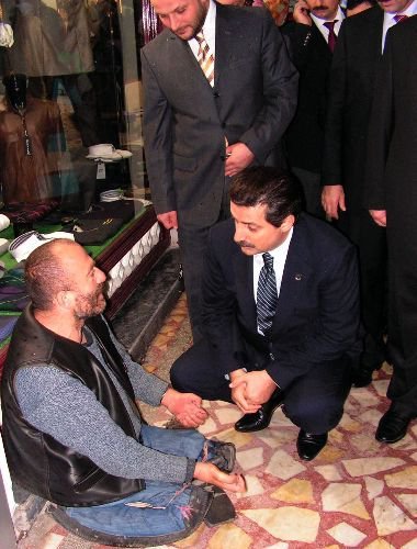 Bakan Çelik, Rize'de Vatandaşları Dinledi