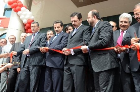 Bakan Çelik, ŞUTSO'nun yeni binasını hizmete açtı