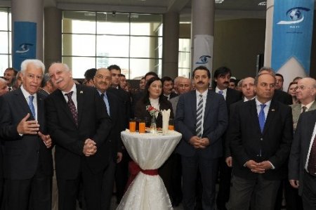 Bakan Çelik: Bütün partiler uzlaşırsa asgari ücret vergiden muaf hale gelir