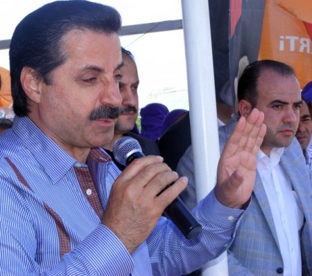 Bakan Çelik: Çetelerin Temizlenmesi İçin Bir Dönem Daha İktidarı İstiyoruz