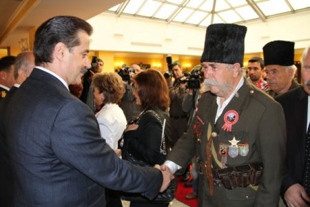 Bakan Çelik: Cumhuriyet Bayramı'nı hizip konusu yapmayalım