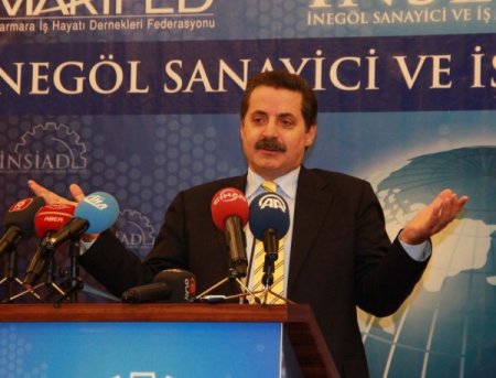 Bakan Çelik: Dünya'da ekonomik tabloya göre gazı, freni, vitesi ayarlamalıyız