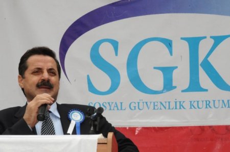 Bakan Çelik: Eldeki İmkanları Artırarak Memura Zam Vereceğiz